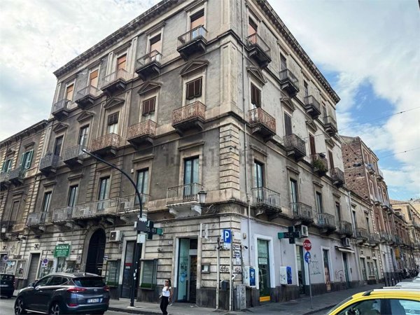 locale commerciale in affitto a Catania