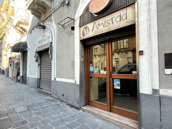 negozio in affitto a Catania