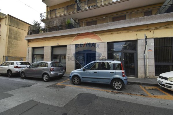 locale commerciale in affitto a Catania
