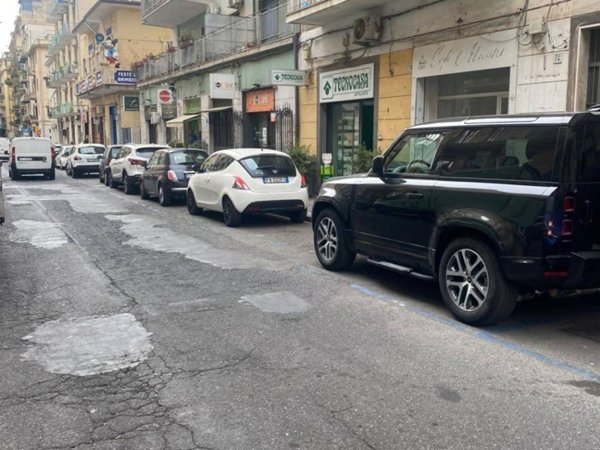 negozio in affitto a Catania in zona Picanello