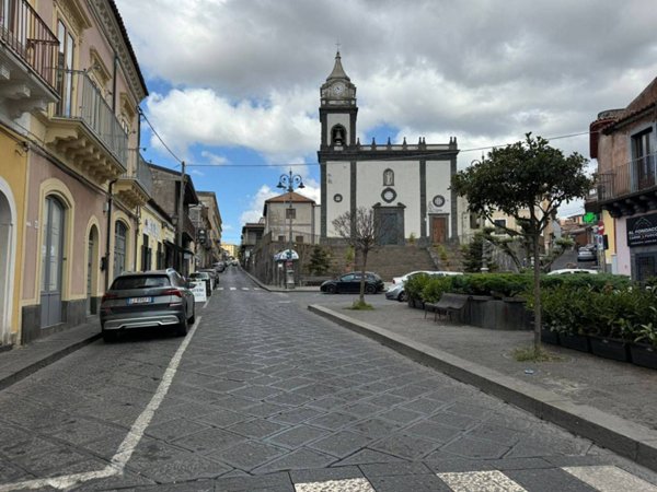 locale commerciale in affitto a Catania in zona Centro Storico