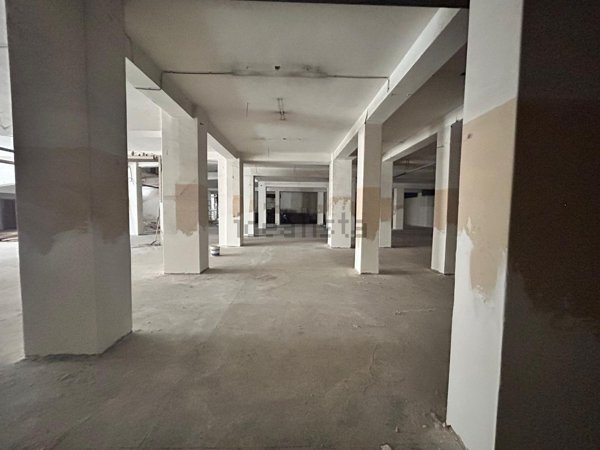 locale di sgombero in affitto a Catania