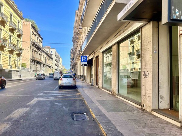 negozio in affitto a Catania