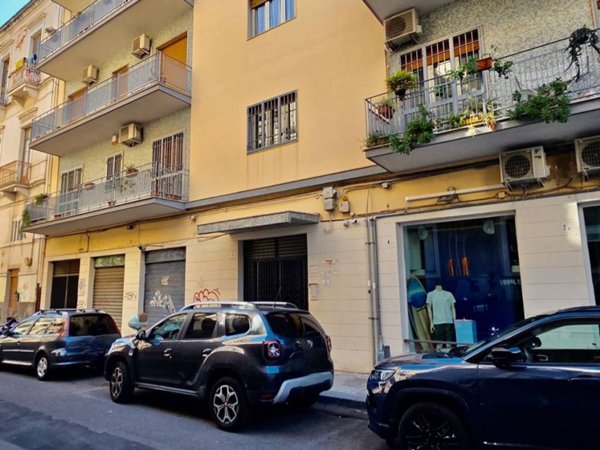 negozio in affitto a Catania