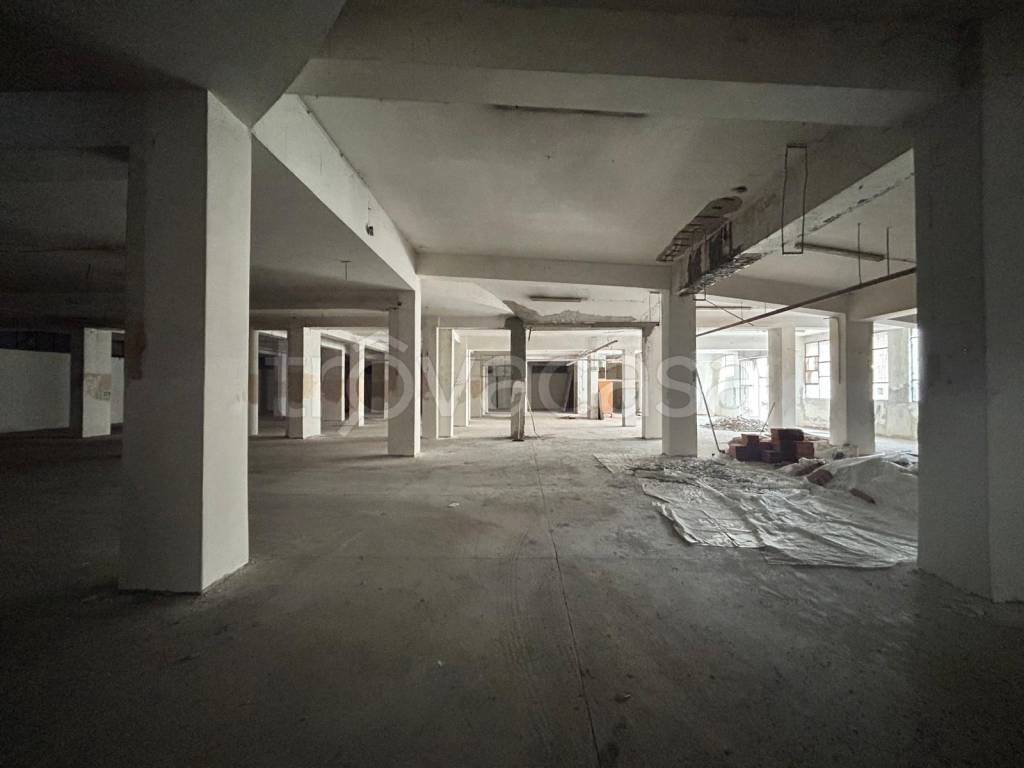 locale commerciale in affitto a Catania