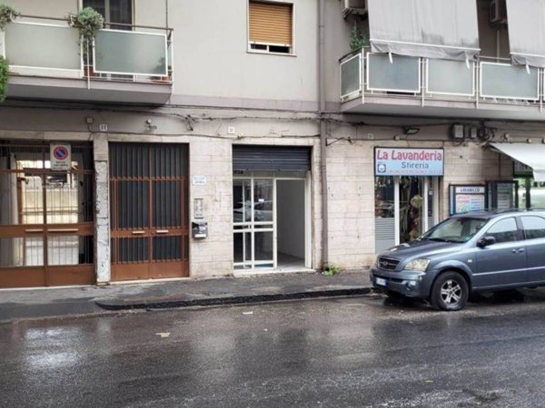 negozio in affitto a Catania