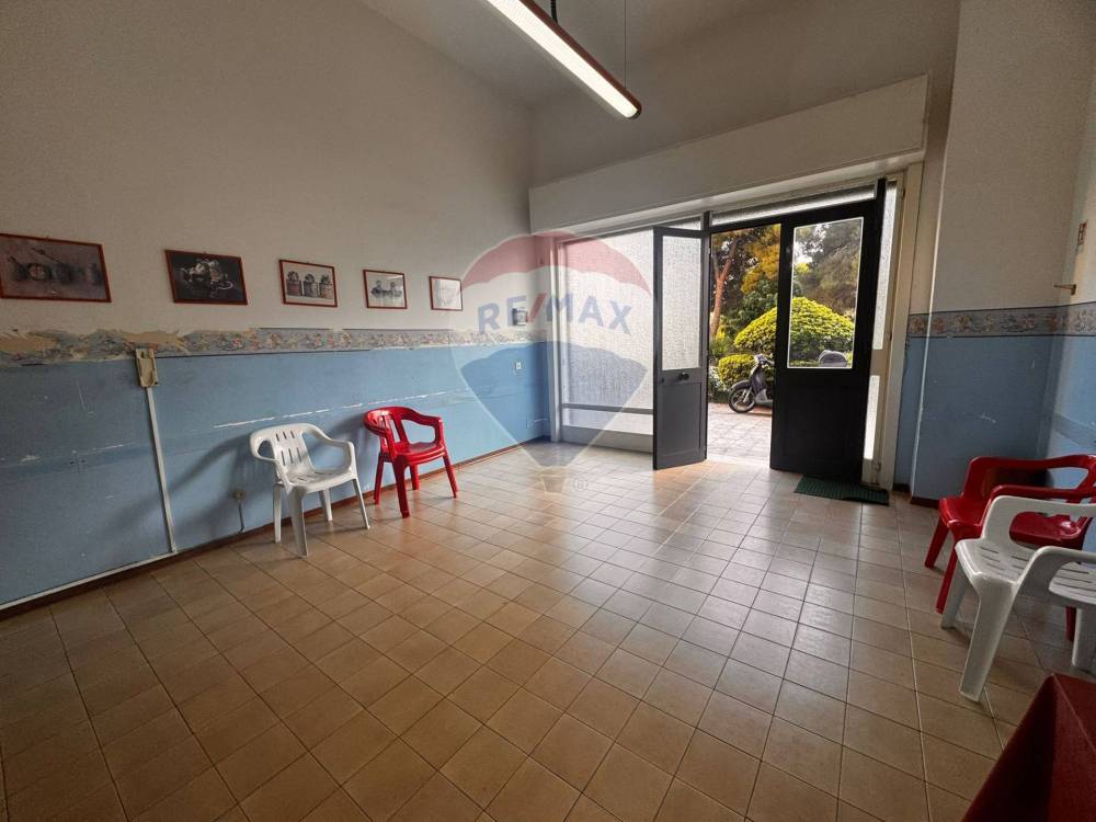 negozio in affitto a Catania in zona Librino