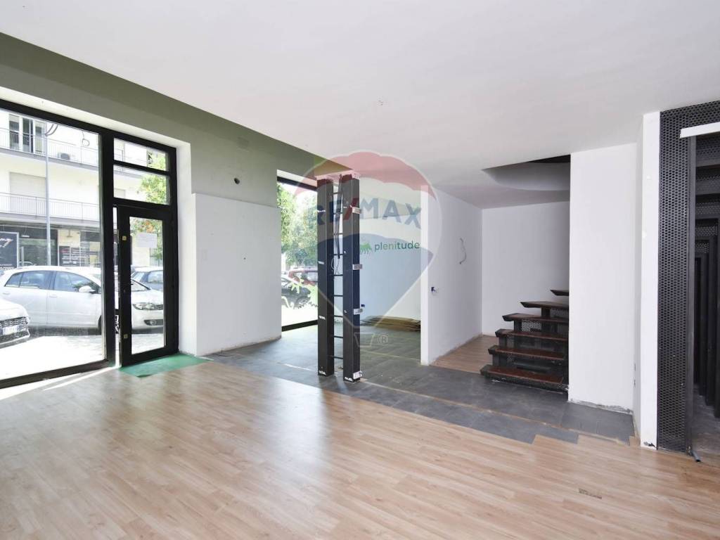 negozio in affitto a Catania in zona Picanello