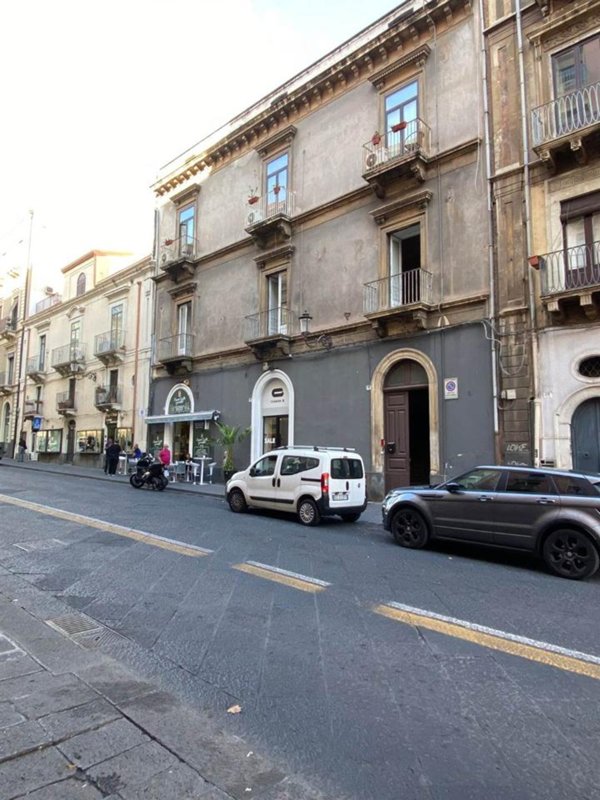 negozio in affitto a Catania in zona Centro Storico