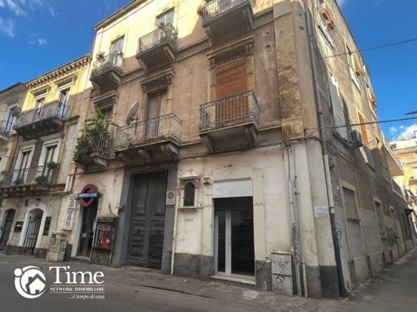 negozio in affitto a Catania