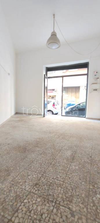 negozio in affitto a Catania in zona Picanello