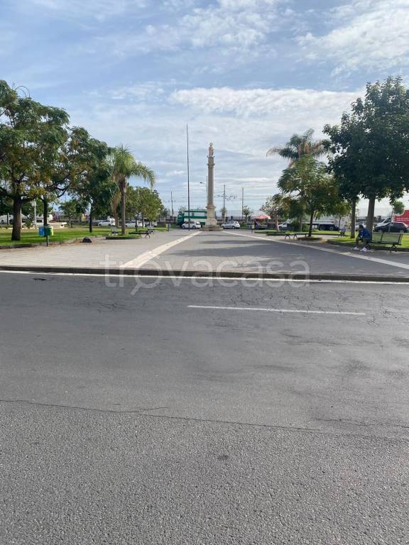 negozio in affitto a Catania in zona Centro Storico