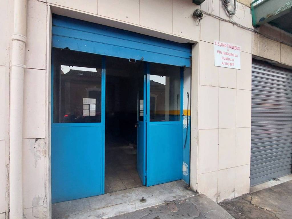locale commerciale in affitto a Catania in zona Cibali