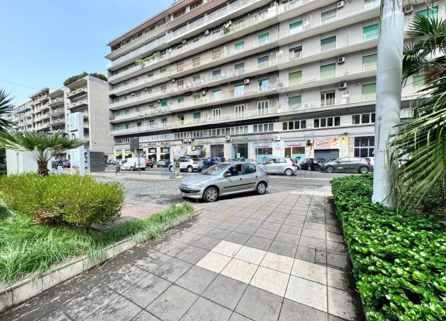 negozio in affitto a Catania in zona Picanello