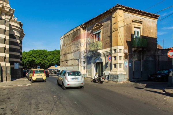 locale commerciale in affitto a Catania