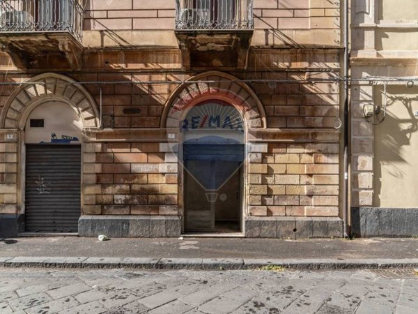 negozio in affitto a Catania in zona Centro Storico