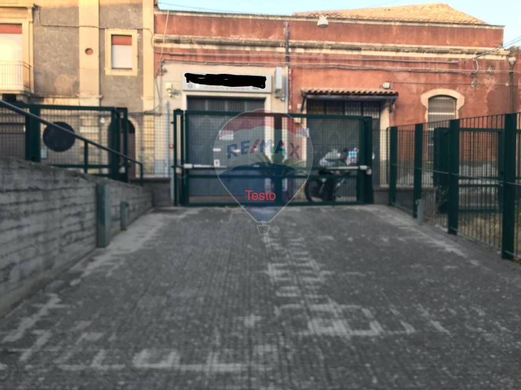 negozio in affitto a Catania in zona Centro Storico