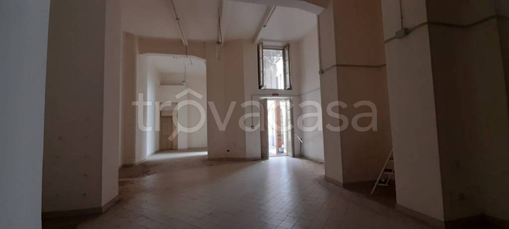 locale commerciale in affitto a Catania