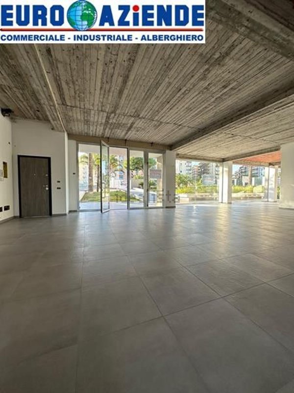 locale commerciale in affitto a Catania