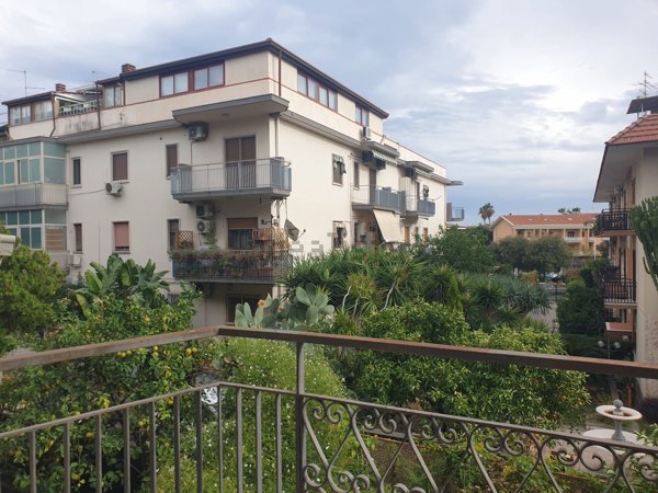 appartamento in affitto a Catania in zona Ognina