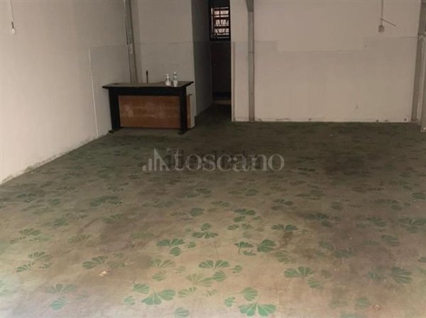 locale commerciale in affitto a Catania