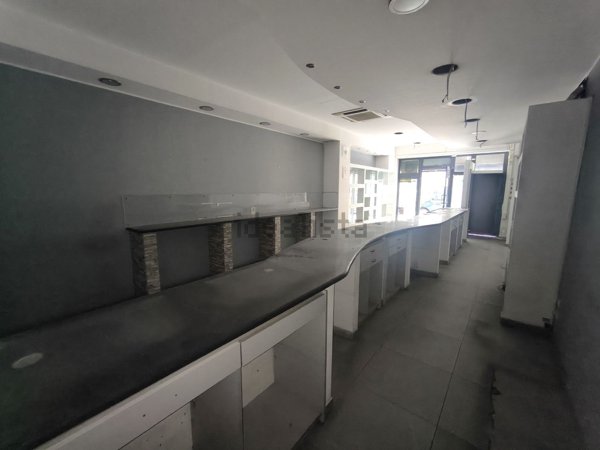 locale commerciale in affitto a Catania