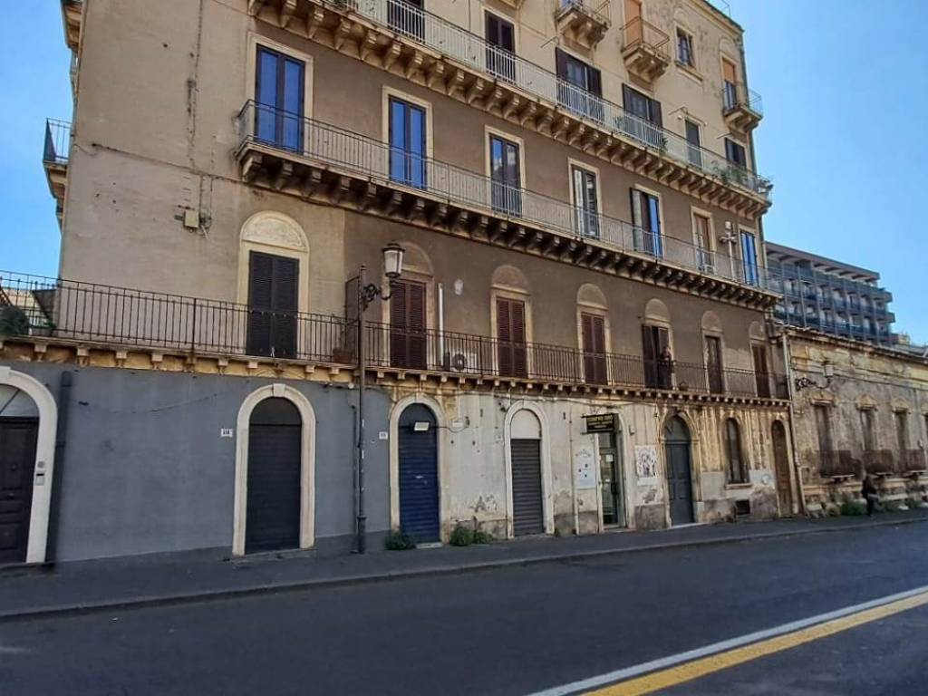 negozio in affitto a Catania in zona Centro Storico