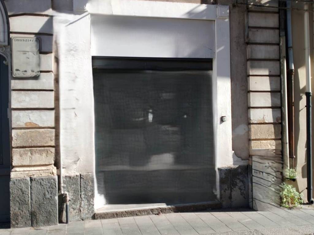 negozio in affitto a Catania