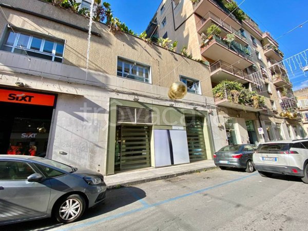 negozio in affitto a Catania