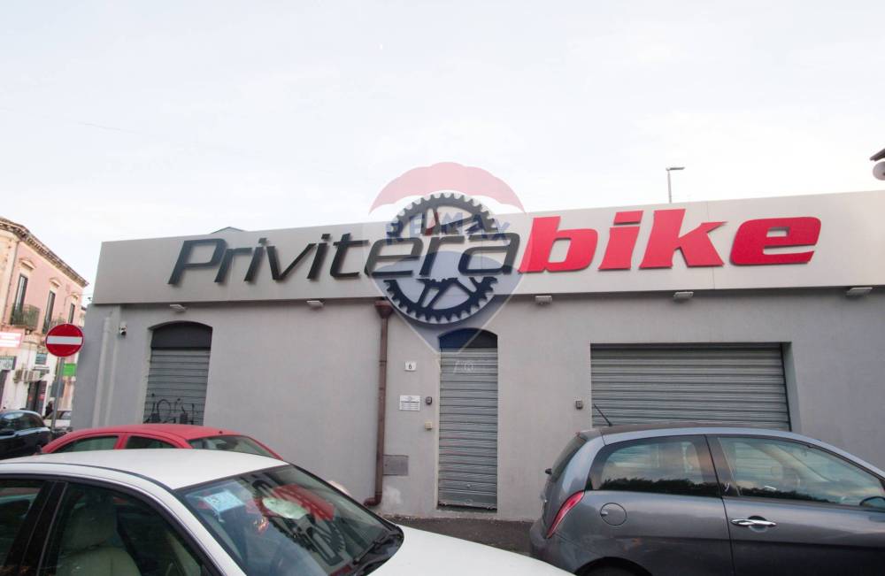 locale commerciale in affitto a Catania in zona Cibali