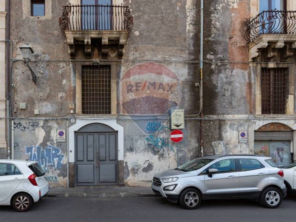 negozio in affitto a Catania in zona Centro Storico