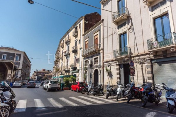 negozio in affitto a Catania in zona Centro Storico