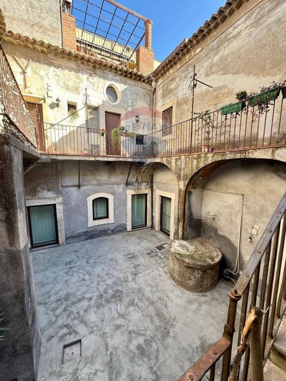appartamento in affitto a Catania in zona Centro Storico