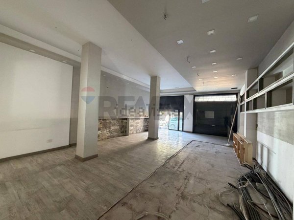 locale commerciale in affitto a Catania in zona Centro Storico