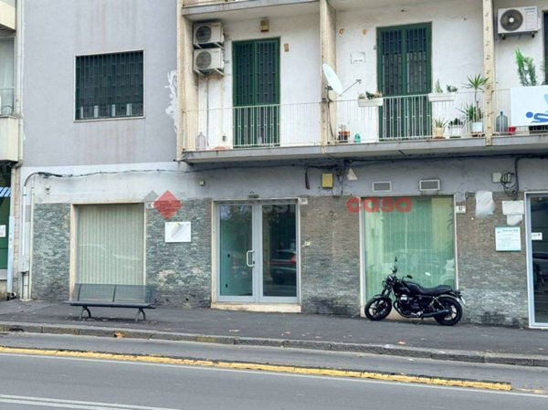 negozio in affitto a Catania