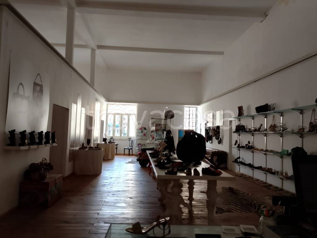 locale commerciale in affitto a Catania in zona Centro Storico