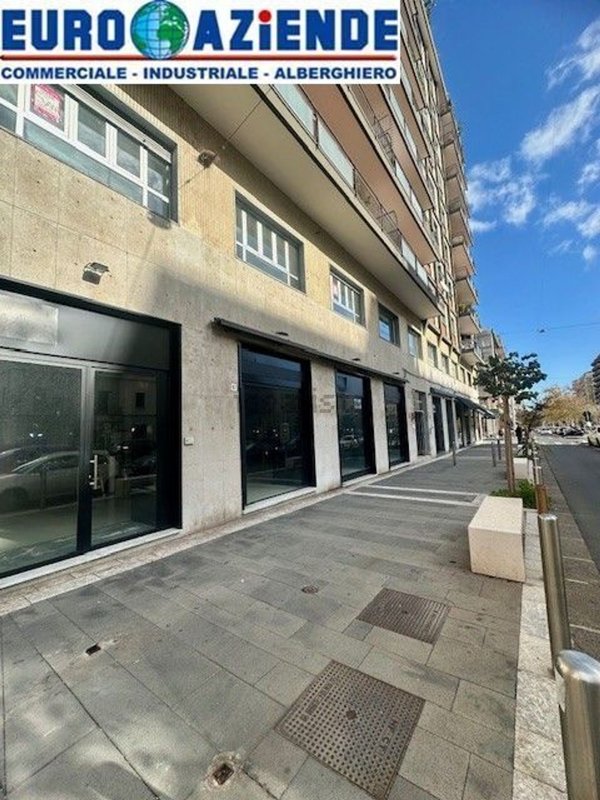 locale commerciale in affitto a Catania