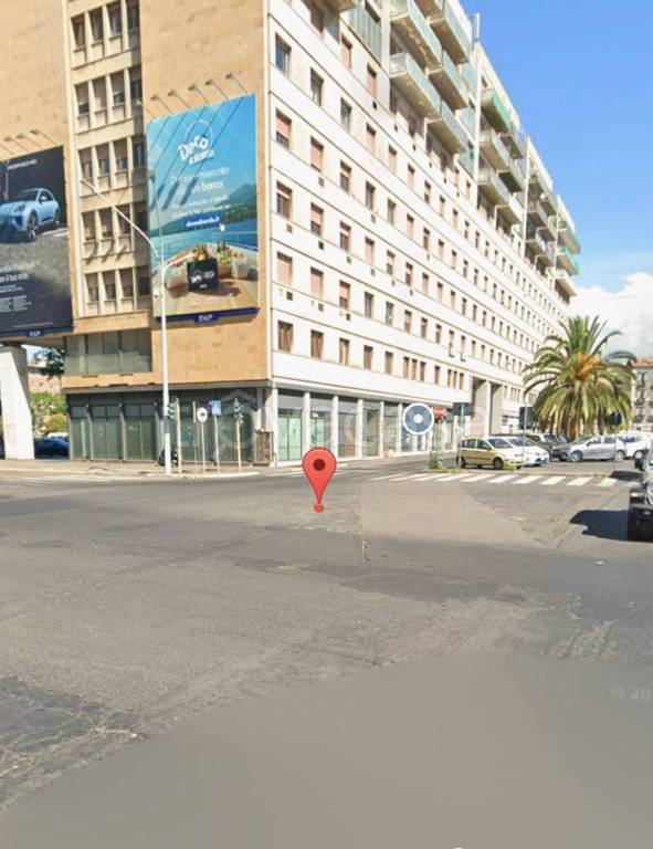 negozio in affitto a Catania