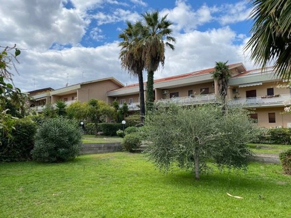 appartamento in affitto a Catania in zona Ognina