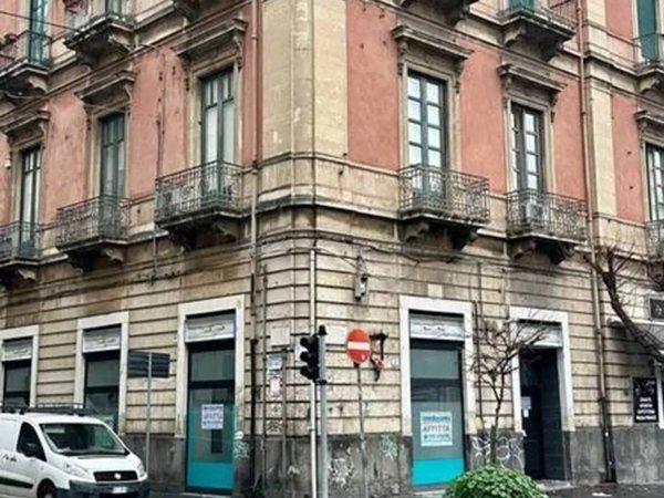 negozio in affitto a Catania
