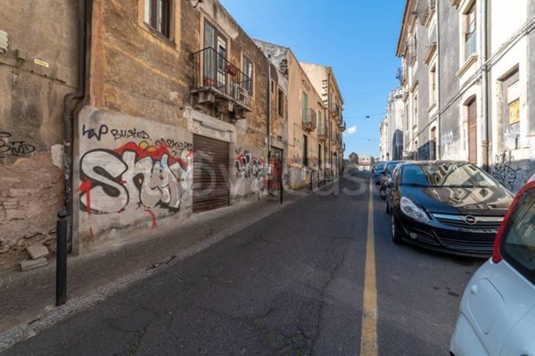 negozio in affitto a Catania in zona Centro Storico