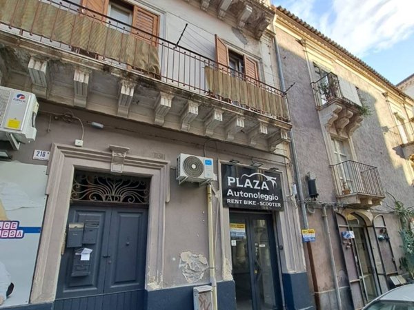 negozio in affitto a Catania in zona Centro Storico