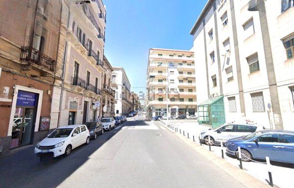locale commerciale in affitto a Catania