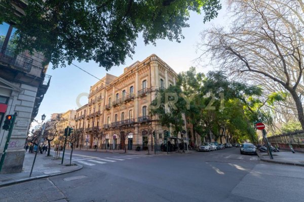 negozio in affitto a Catania in zona Centro Storico