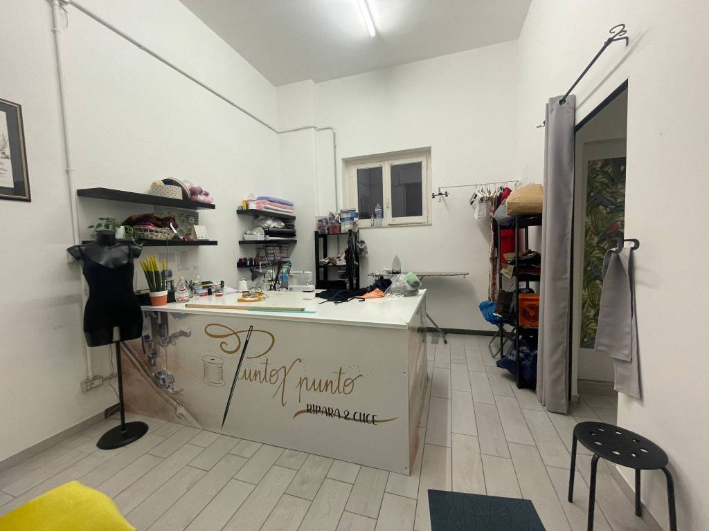 negozio in affitto a Catania