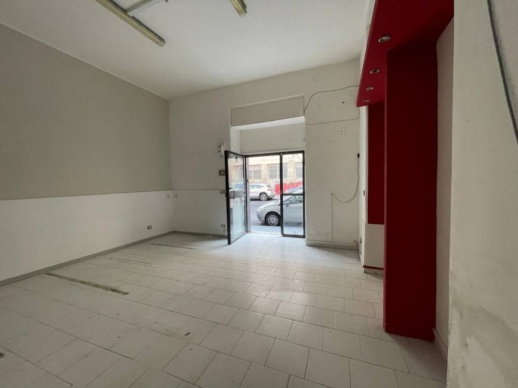 negozio in affitto a Catania in zona Cibali