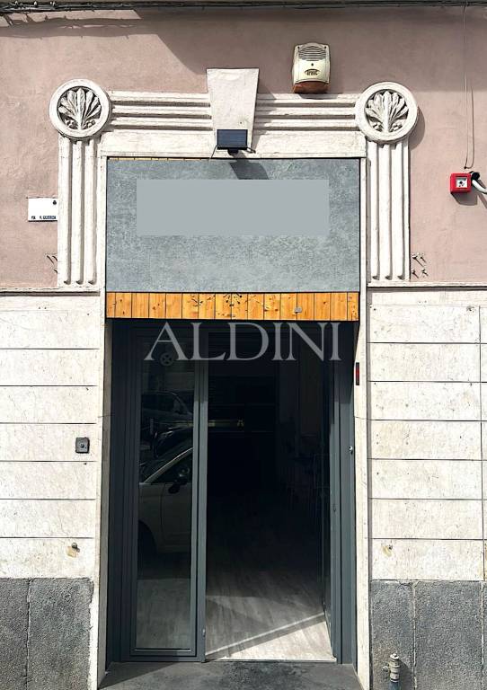 negozio in affitto a Catania