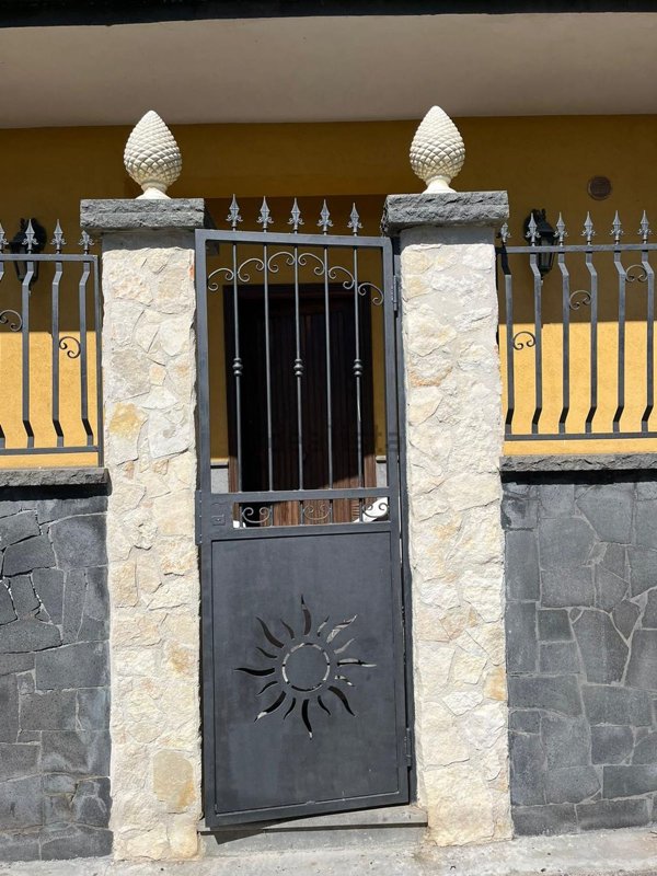 casa indipendente in affitto a Catania