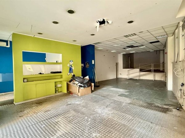 negozio in affitto a Catania in zona Cibali