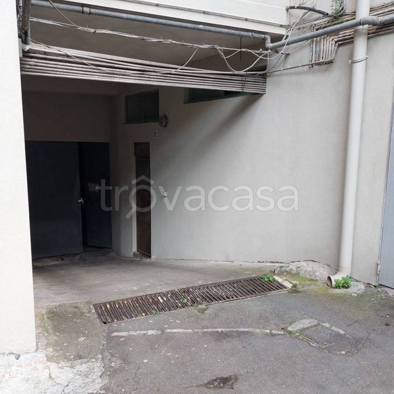 locale commerciale in affitto a Catania